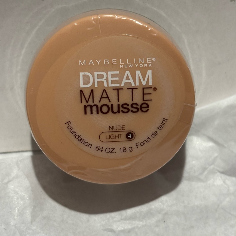 Maybelline Nude Foundation Dream Matte Mousse